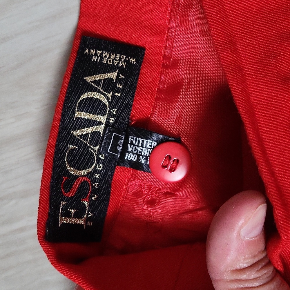 Vintage Escada red skirt size small - Picture 2 of 4
